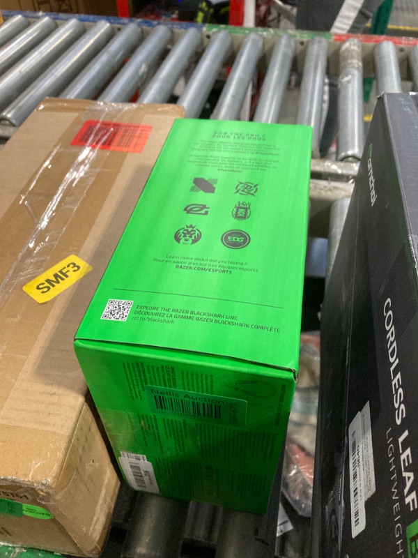 Photo 1 of Razer BlackShark V2 HyperSpeed Wireless Gaming Headset: 280g Lightweight - THX Spatial Audio - Bendable Mic - 50mm Drivers - 2.4GHz, Bluetooth or USB - 70 Hr Battery w/USB Type C Charging - Black