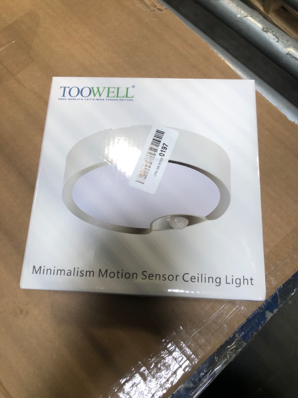 Photo 2 of ***USED***TOOWELL Motion Sensor Ceiling Light Battery Operated Indoor/Outdoor LED Ceiling Lights for Hallway Laundry Stairs Garage Bathroom 300LM White Photocell Sensor ON/Off Upgrade