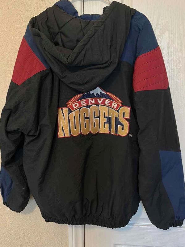 Photo 2 of VINTAGE DENVER NUGGETS STARTER HOODED JACKET XL