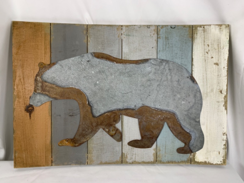 Photo 1 of WOOD / TIN BEAR WALL DECOR LARGE NEW 