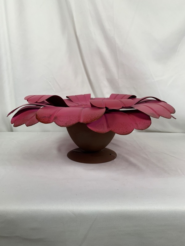 Photo 2 of METAL PINK FLOWER BURST PLANTER NEW