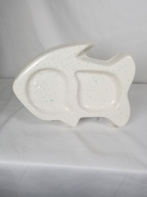 Photo 1 of 11 INH LONG FISH SHAPED CAT BOWL 2 SECTIONS BLUE AND WHITE NEW 