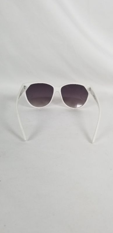 Photo 3 of BLACK WHITE & PURPLE WOMEN SUNGLASSES NEW