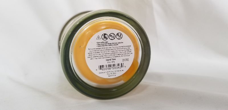 Photo 2 of 2 WIC 3 SCENTS ISLAND TIME CILANTRO LIME MANGO COCONUT 15oz NEW 