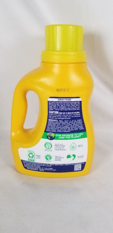 Photo 2 of LAUNDRY DETERGENT FRESH SCENT 25 LOADS ATTACKS TOUGH STAINS BETTER NEW