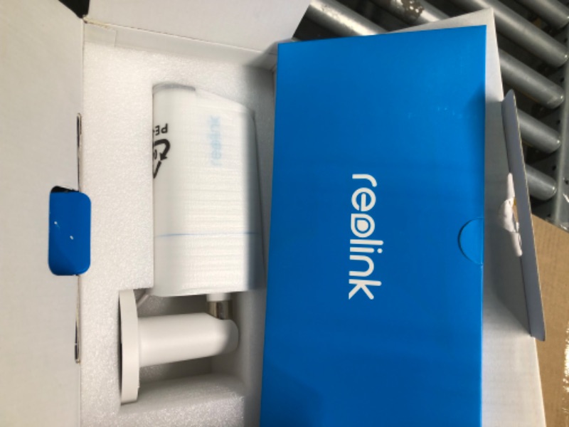 Photo 1 of REOLINK RLC-811A PoE IP Security Camera 4K - 123° FoV, 5X Optical Zoom for Outdoor Usage, 2.7mm Lens with Color Night Vision, Human/Vehicle/Pet Smart Detection, 2 Way Talk, Up to 256GB microSD Card