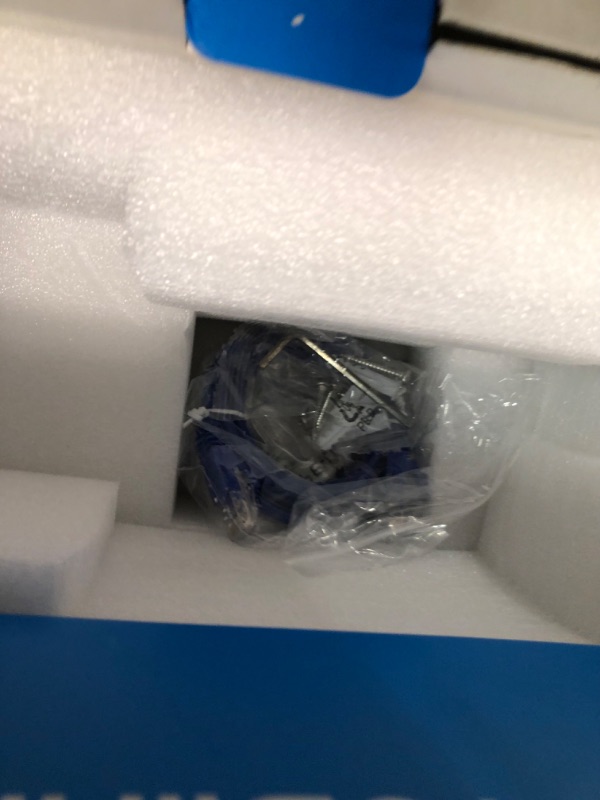 Photo 1 of REOLINK RLC-811A PoE IP Security Camera 4K - 123° FoV, 5X Optical Zoom for Outdoor Usage, 2.7mm Lens with Color Night Vision, Human/Vehicle/Pet Smart Detection, 2 Way Talk, Up to 256GB microSD Card