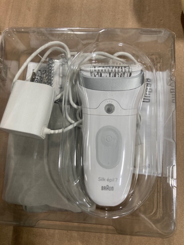 Photo 2 of 
Braun Epilator Silk-épil 7, Hair Removal Device, Women Shaver & Trimmer, Wet and Dry, Wide Head, Includes Shaver Head and Trimmer Comb, SE7-041, Silver