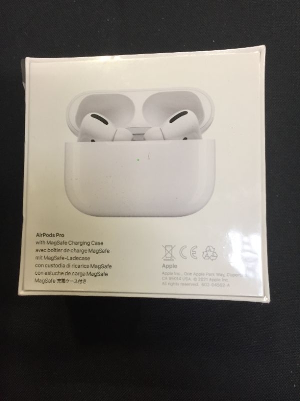 Photo 3 of Apple AirPods Pro with Magsafe Charging Case
