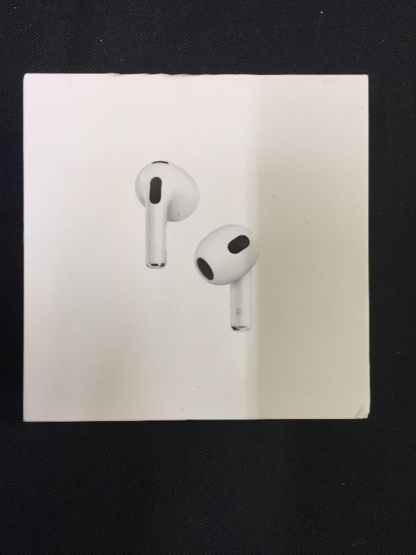 Photo 2 of Apple AirPods (3rd Generation)
