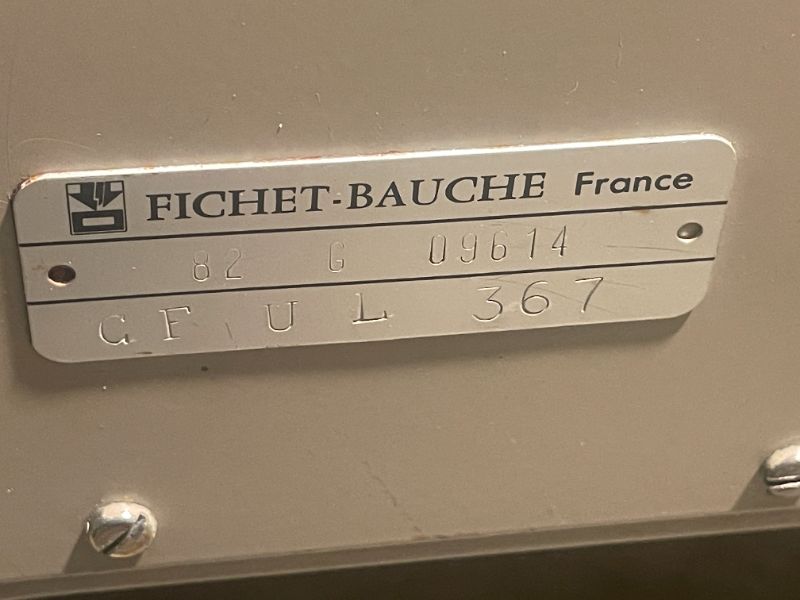 Photo 6 of FICHET-BAUCHE FRANCE SAFE 36" x 31" H67" 4,400 LBS (BRING HELP LOADING)
