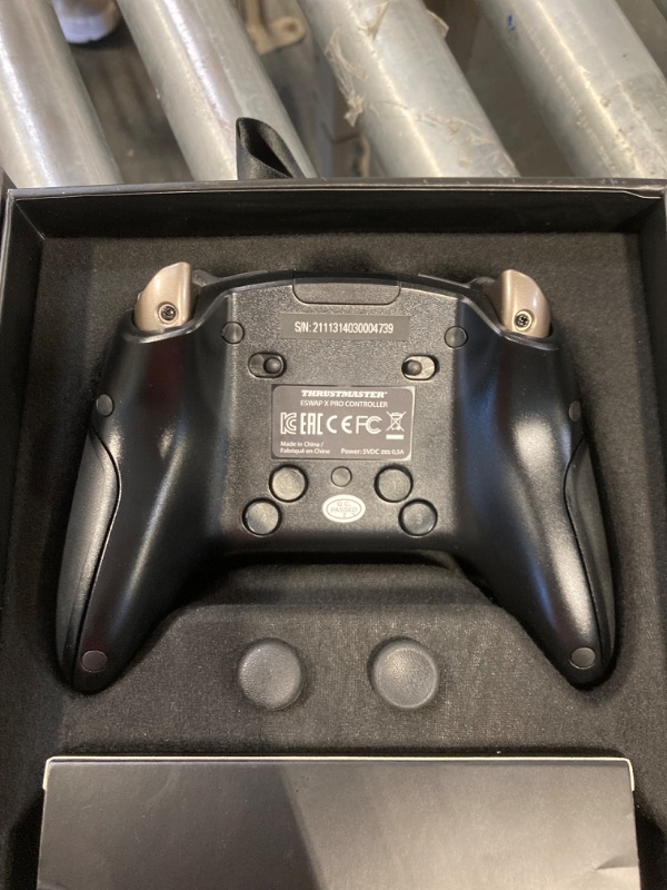 Photo 1 of Thrustmaster ESWAP X Pro Wired Controller