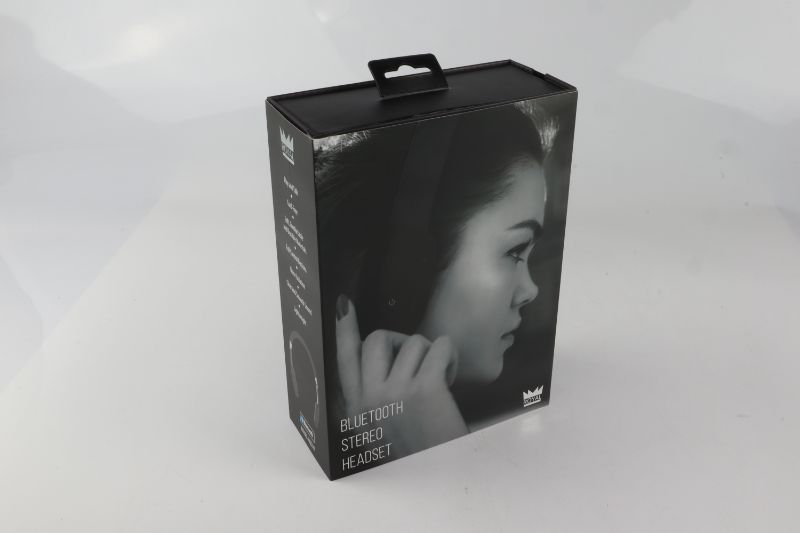 Photo 2 of ***PARTS ONLY*** ROYAL BLUETOOTH STEREO CORDLESS HEADPHONE NOISE ISOLATION CLEAN SMOOTH SOUND LIGHTWEIGHT HANDS-FREE CALLS 2 BLUETOOTH DEVICES CAN BE USED SIMULTANEOUSLY 6-8 HOURS OF LISTENING NEW IN BOX 