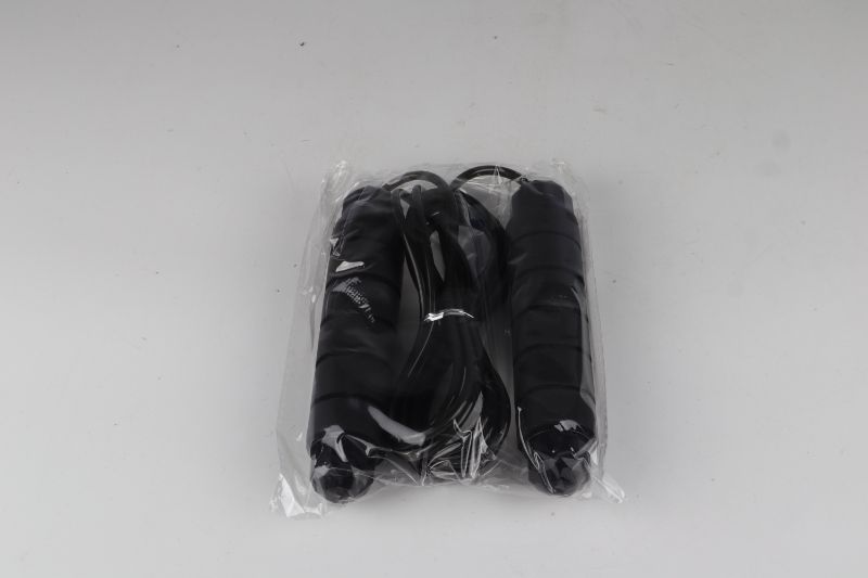 Photo 5 of TANGLE FREE SPEED JUMP ROPE PVC COATED BRAIDED STEEL CABLE ADJUSTABLE SOFT MEMORY FOAM OUTER HANDLE NEW