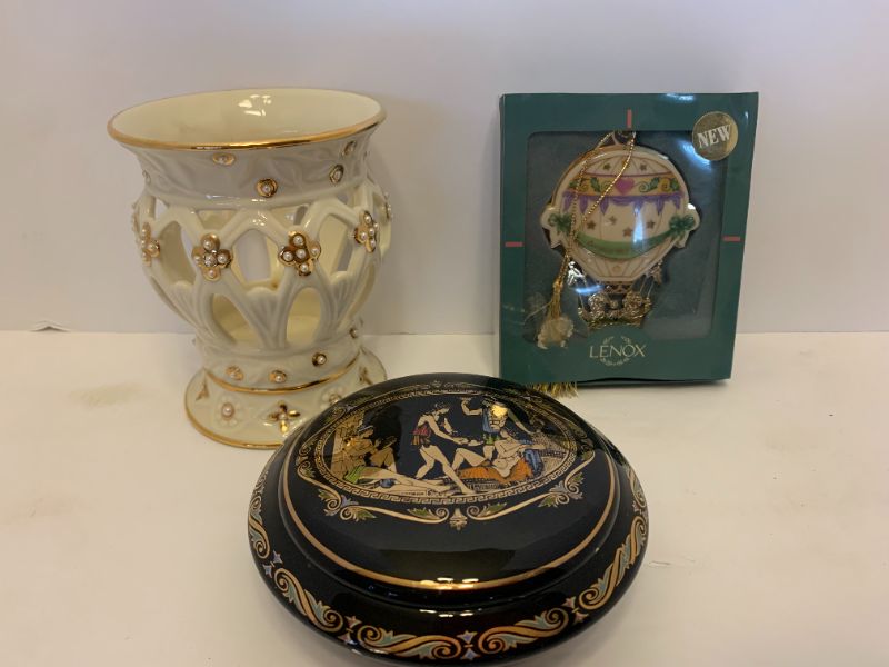 Photo 1 of LENOX ILLUMINATIONS CANDLE HOLDER H5" & ORNAMENT, ADIS 24K GOLD MADE IN GREECE TRINKT BOX 5" WIDE