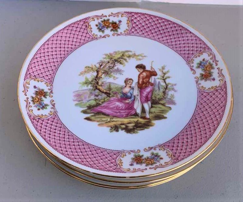 Photo 2 of FANTASY BY PARS CHINA PLATES SET OF 4
