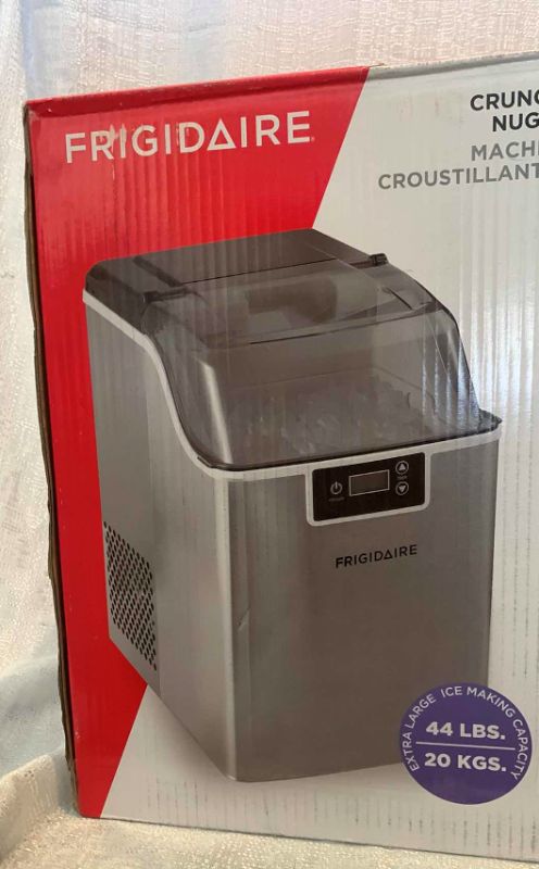 Photo 2 of FRIGIDAIRE CRUNCHY COUNTER TOP CHEWABLE NUGGET ICE MAKER V2, 44lbs per Day, Stainless Steel 