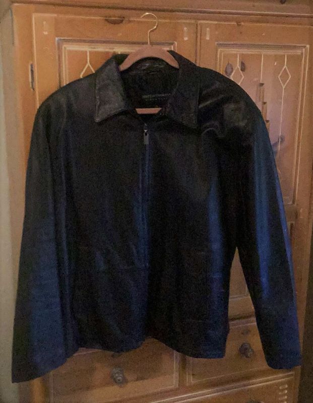 Photo 1 of MENS PORT AUTHORITY SIGNATURE LEATHER XL JACKET