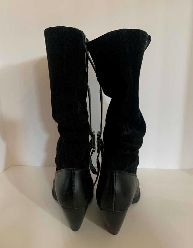Photo 5 of WOMENS HARLEY DAVIDSON BLACK LEATHER BOOTS, SIZE 7.5
