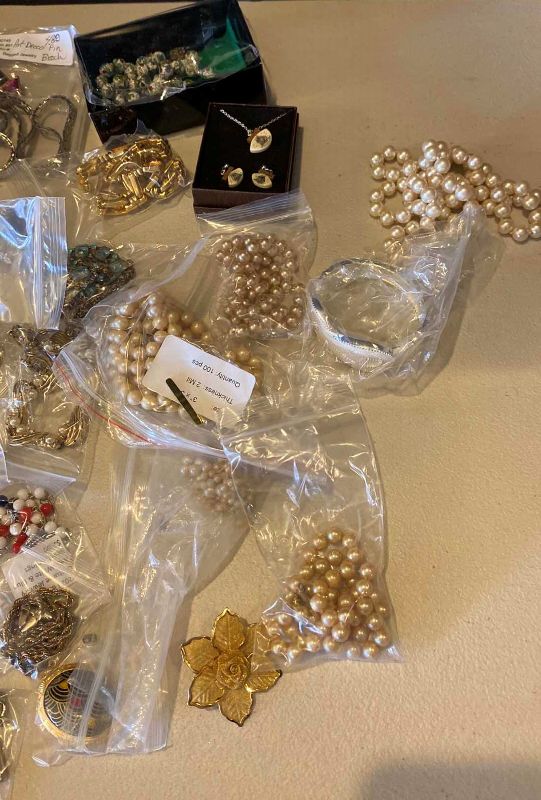 Photo 4 of BOX OF COSTUME JEWELRY