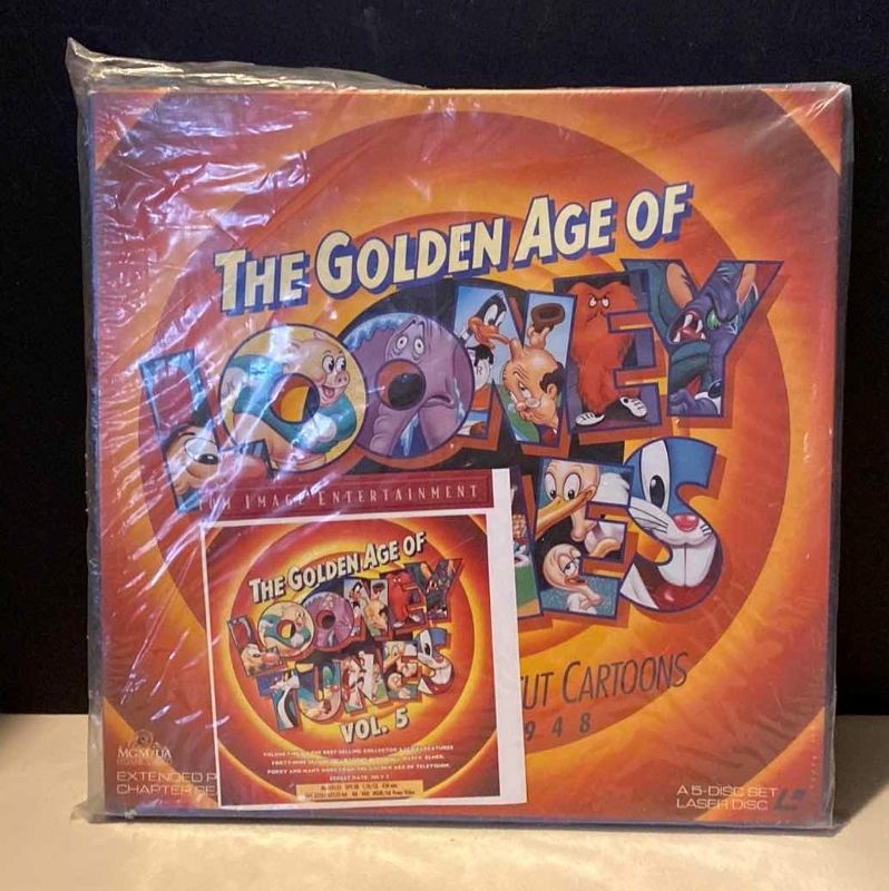 Photo 1 of NEW THE GOLDEN AGE OF LOONEY TUNES 5 LASER DISC SET
