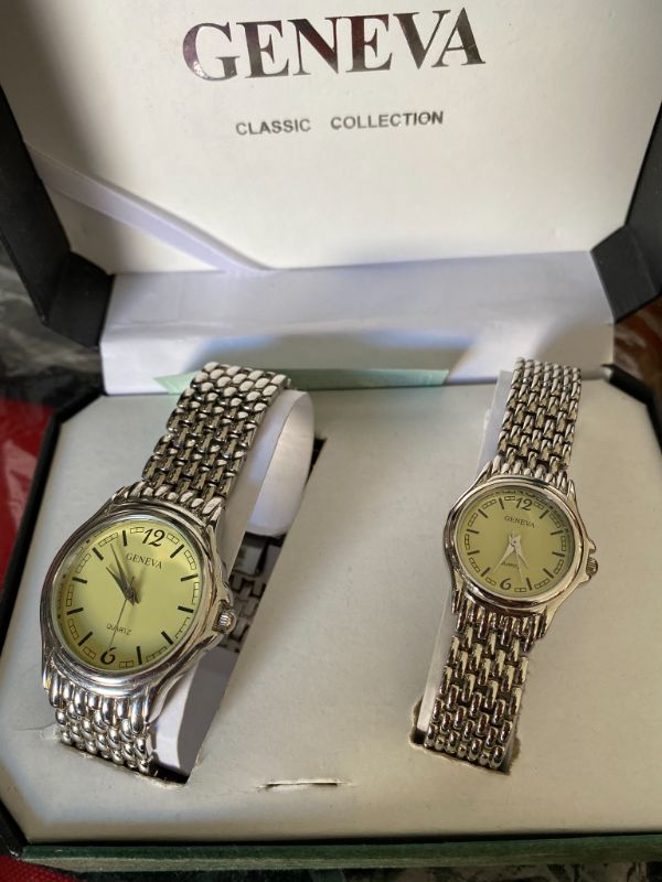 Photo 4 of 17 -  PALMS CASINO BAGS AND HIS AND HERS GENEVA WATCHES