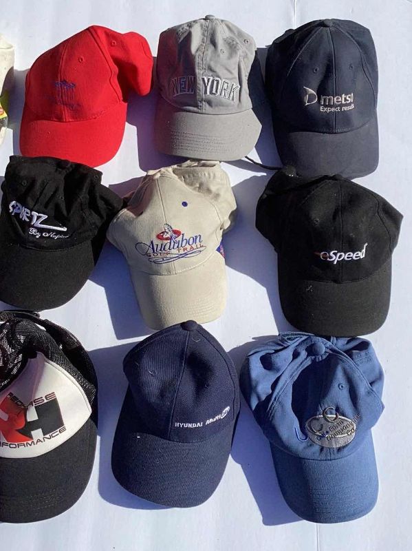 Photo 3 of 15 - BASEBALL CAP ASSORTMENT