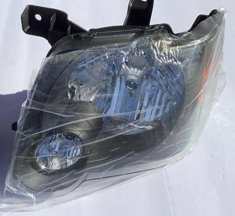 Photo 1 of 2006 THRU 2010 EXPLORER/SPORT TRAC HEADLIGHTS