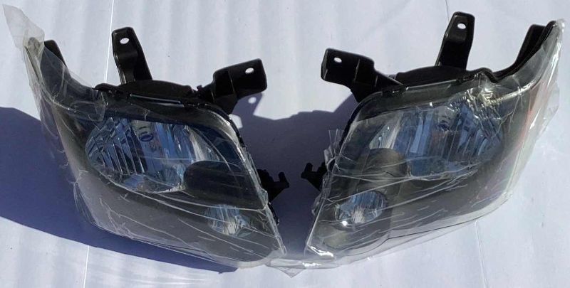 Photo 1 of 2006 THRU 2010 EXPLORER/SPORT TRAC HEADLIGHTS