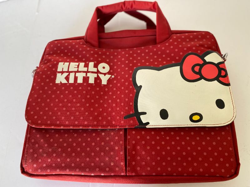 Photo 2 of 3 - BAGS HELLO KITTY, ASTRO BOY AND ANIME 