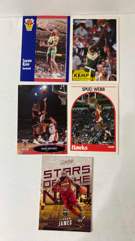 Photo 3 of 14 COLLECTIBLE BASKETBALL CARDS