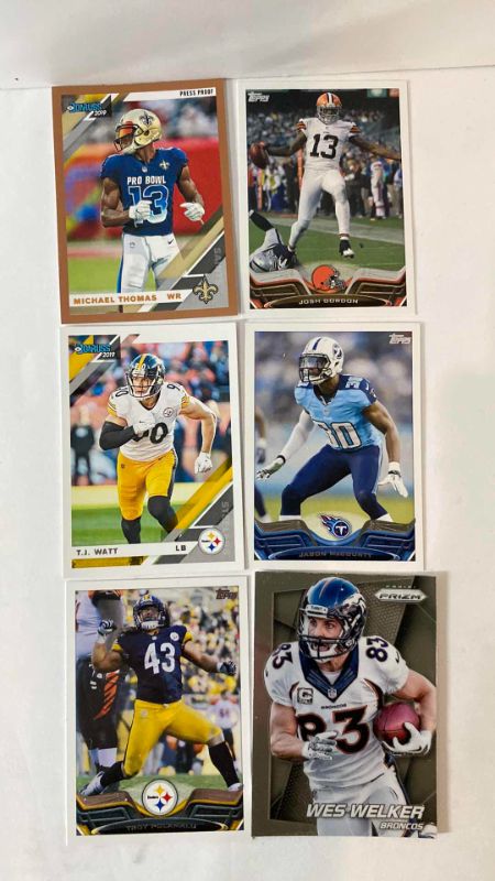 Photo 4 of 18 COLLECTIBLE FOOTBALL CARDS