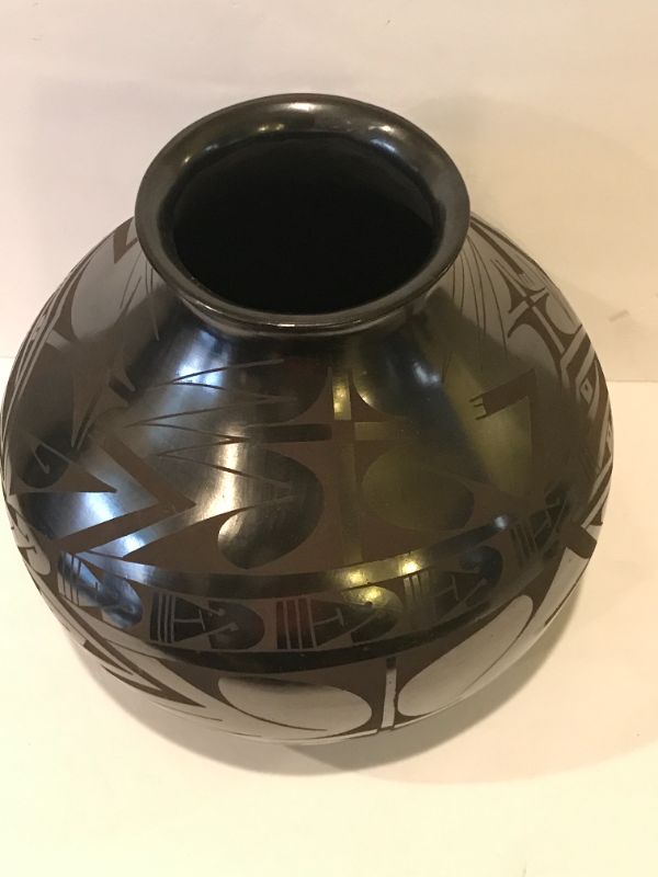Photo 2 of OAXACAN BLACK CLAY POTTERY SIGNED BY ARTIST