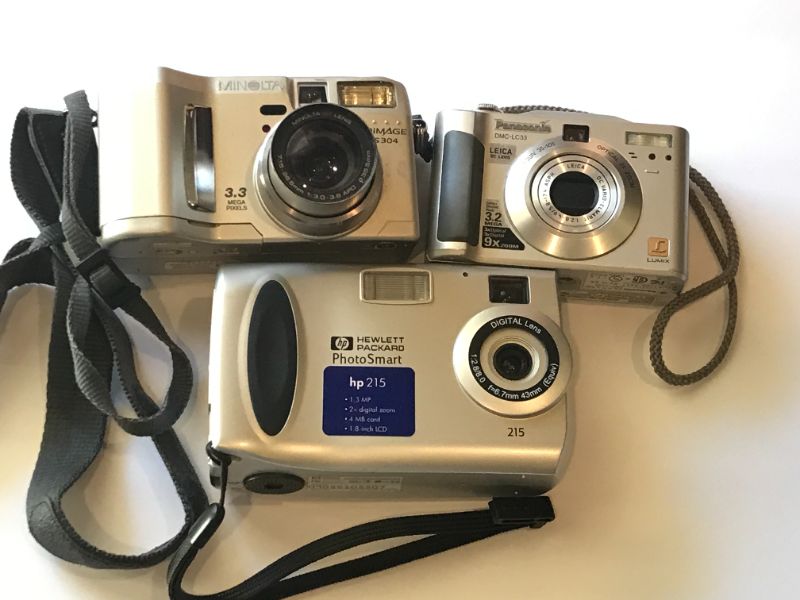 Photo 1 of MINOLTA / PANASONIC/ HP POINT AND SHOOT CAMERAS