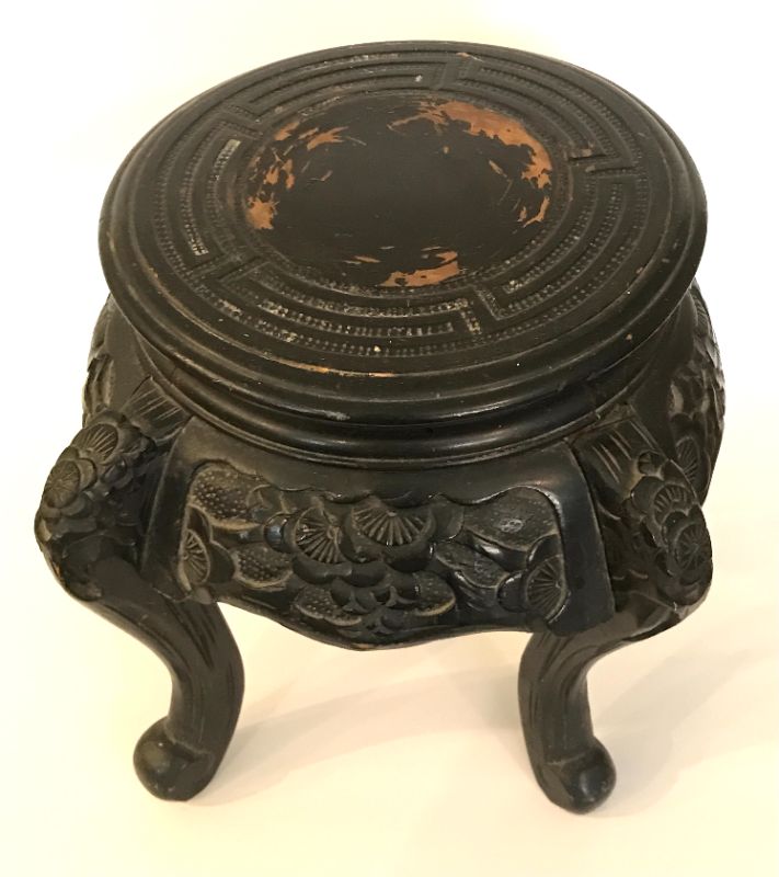 Photo 4 of ANTIQUE JAPANESE ORNATE BLACK WOOD STOOL/DISPLAY STAND 12"x12"
