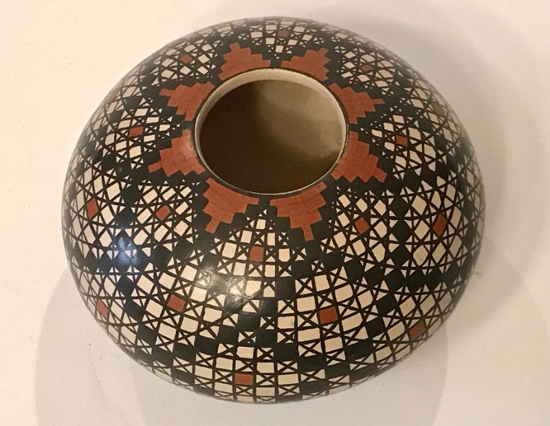 Photo 2 of MATA ORTIZ GEOMETRIC POTTERY VASE BY JUANA LEDEZMA VECOZ 