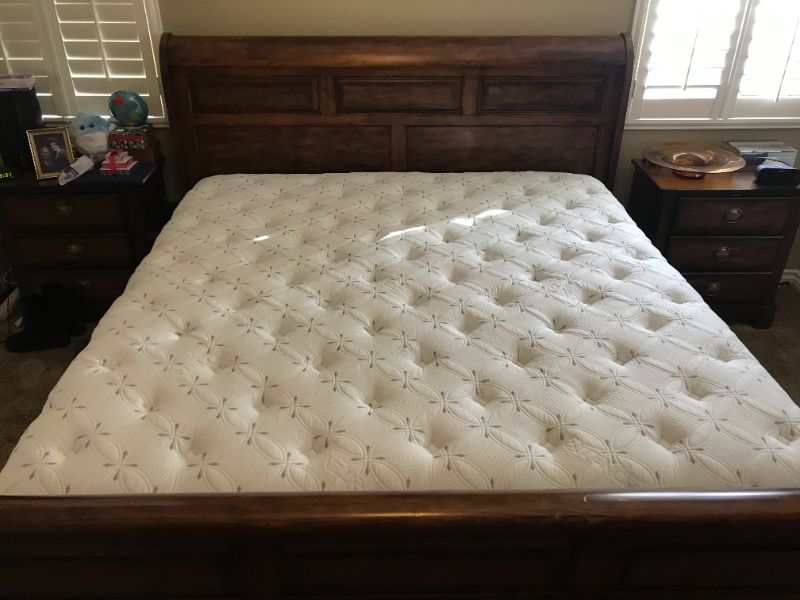 Photo 2 of MAPLE FIRM EAST KING MATTRESS - LIKE NEW