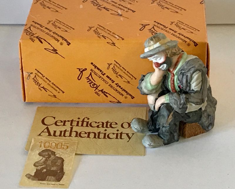 Photo 1 of EMMETT KELLY JR PORCELAIN STATUE "SLEEPING" FLAMBRO COLLECTION WITH BOX