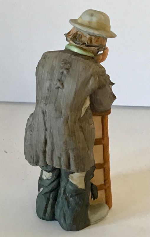 Photo 3 of EMMETT KELLY JR PORCELAIN STATUE "WHY ME ?" FLAMBRO COLLECTION WITH BOX