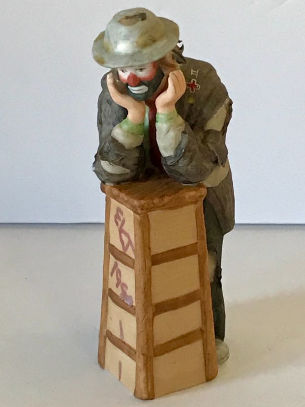 Photo 2 of EMMETT KELLY JR PORCELAIN STATUE "WHY ME ?" FLAMBRO COLLECTION WITH BOX