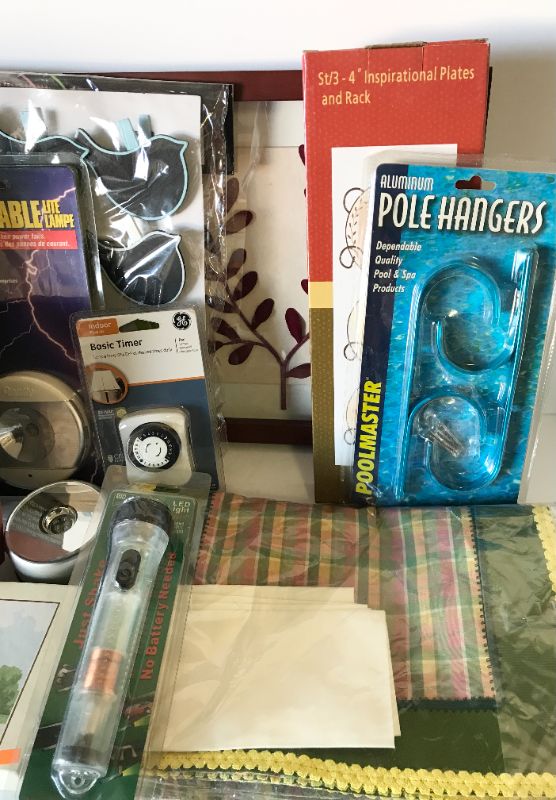 Photo 2 of NIB GADGETS , TOOLS & MUCH MORE