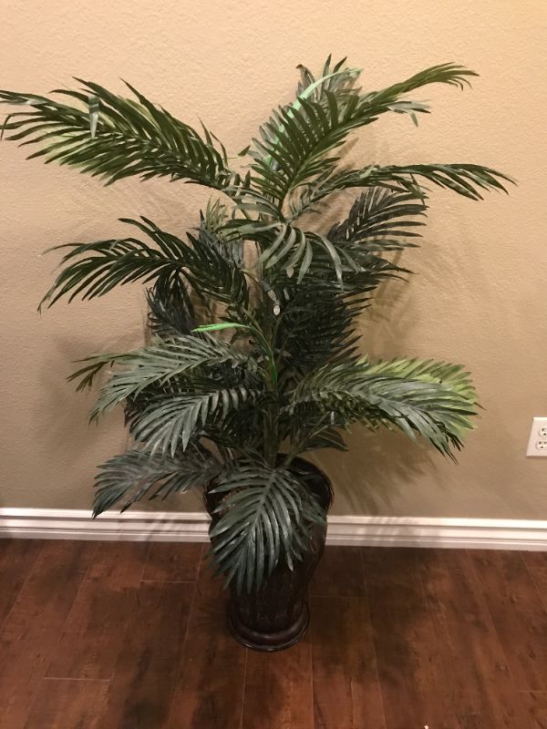 Photo 2 of FAUX HOUSE PLANT 46” TALL