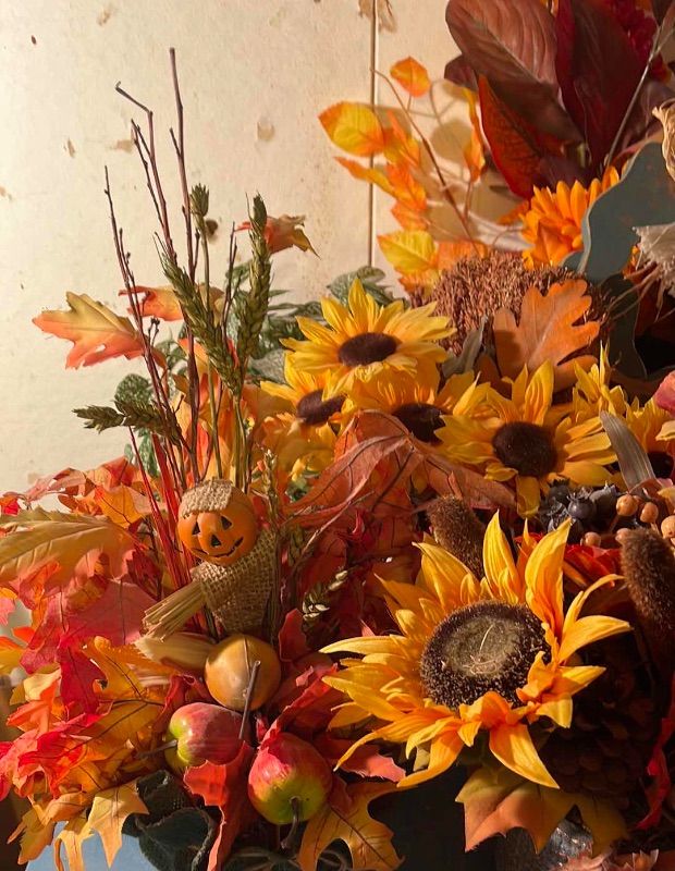 Photo 3 of FALL FLOWERS ARRANGEMENTS 