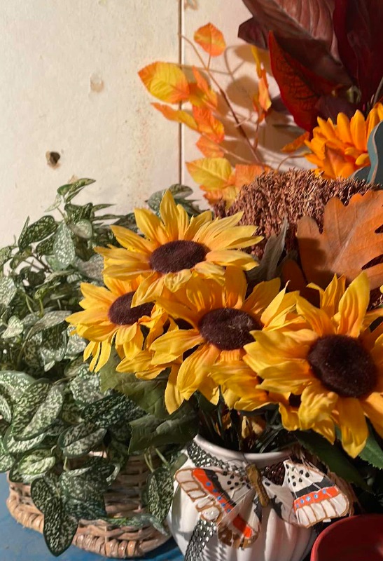 Photo 1 of FALL FLOWERS ARRANGEMENTS 