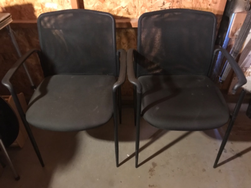 Photo 1 of SET OF 2 MESH BACK OFFICE CHAIRS