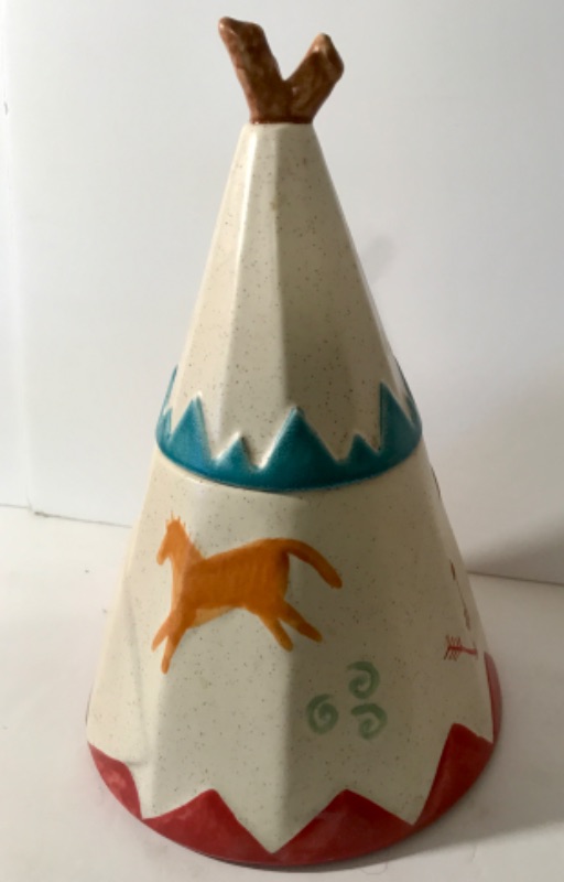 Photo 5 of DISNEY FRONTIER LAND
TREASURE CRAFT USA TEEPEE COOKIE JAR