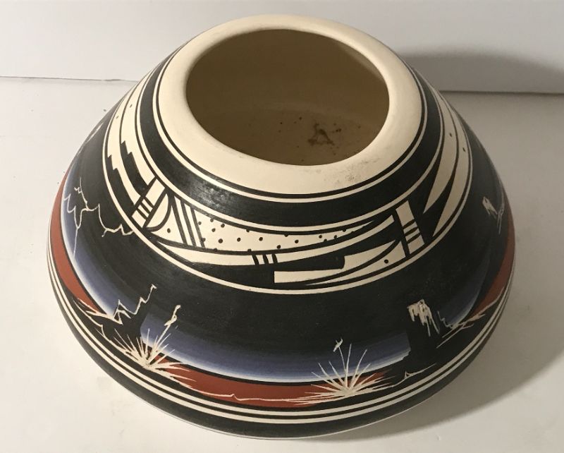 Photo 3 of CEDAR MESA NATIVE AMERICAN POTTERY HAND PAINTED SIGNED BY ARTIST
W/8”  H/4”