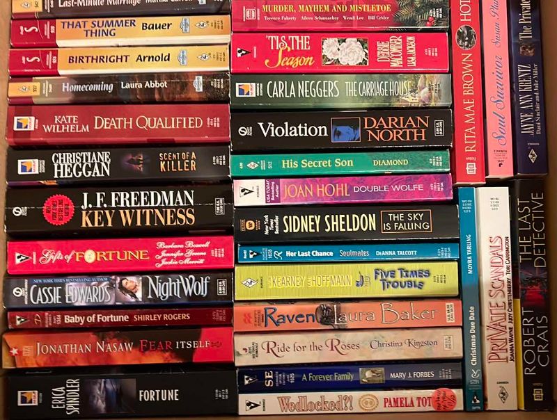 Photo 3 of ASSORTED PAPERBACK BOOKS - LARGE LOT