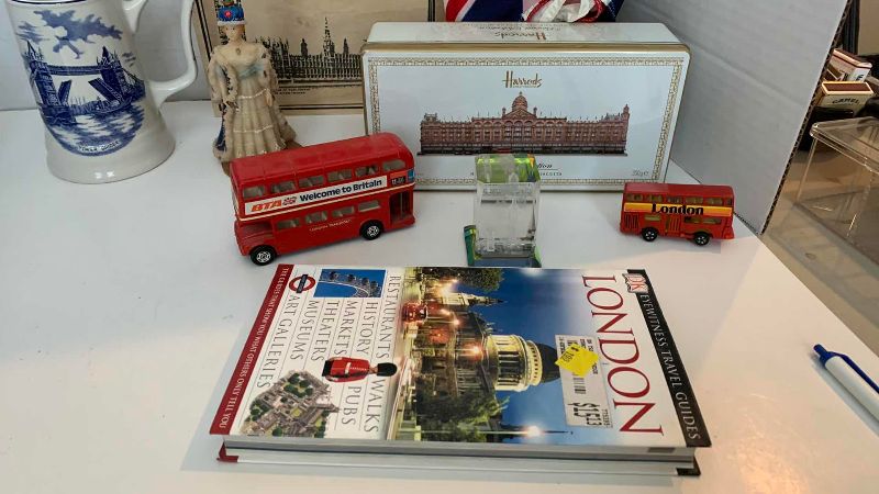 Photo 3 of BRITISH LONDON THEMED ASSORTED BOXES AND FIGURES