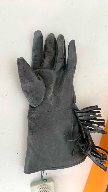 Photo 4 of HARLEY DAVIDSON LADY GLOVE AND SCARF